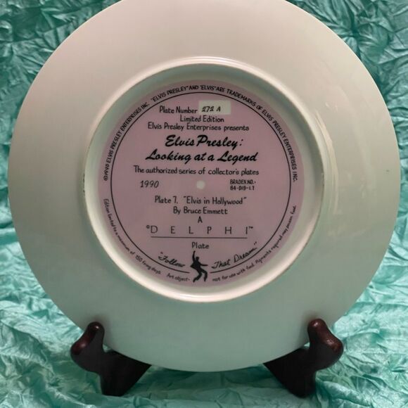 Elvis Presley Collectible Plate - Picture 4 of 5
